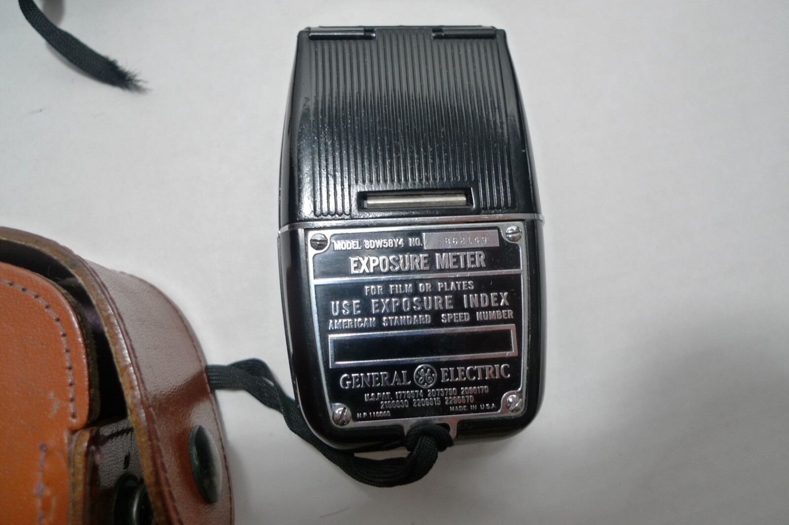 VINTAGE-LOT OF 3 LIGHT METERS WITH CASES-UNTESTED. -FOR PARTS