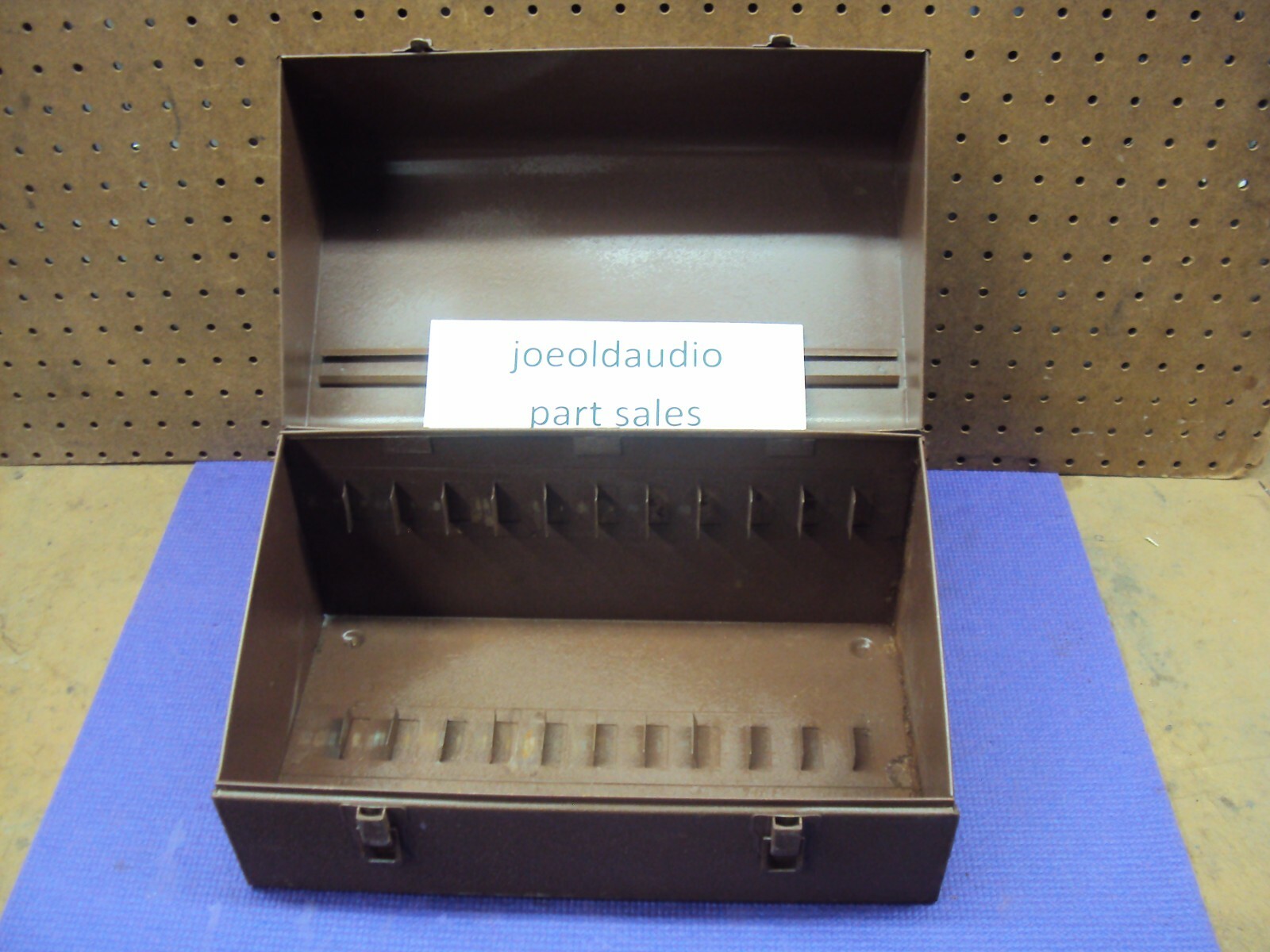 Vintage 7 or 5 Inch Film Reel Canister Case. Holds 12 Canister. Good Condition.