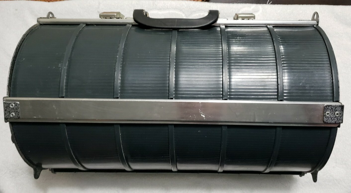 Vintage Movie Reel Storage Carry Case (Pre-Owned) 18″L by 11″W