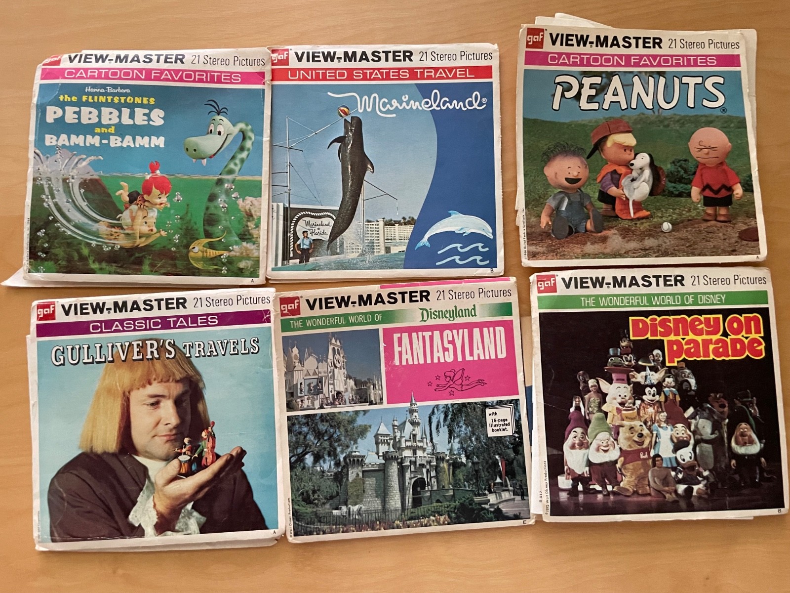 Vintage viewmaster with reels (incomplete), reels do not advance