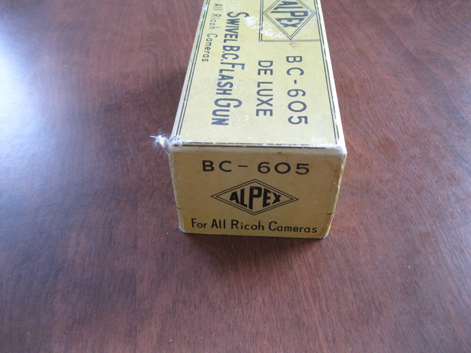 Alpex BC – 605 De Luxe SWIVEL B. C. FLASH GUN – with case & box – Free ship