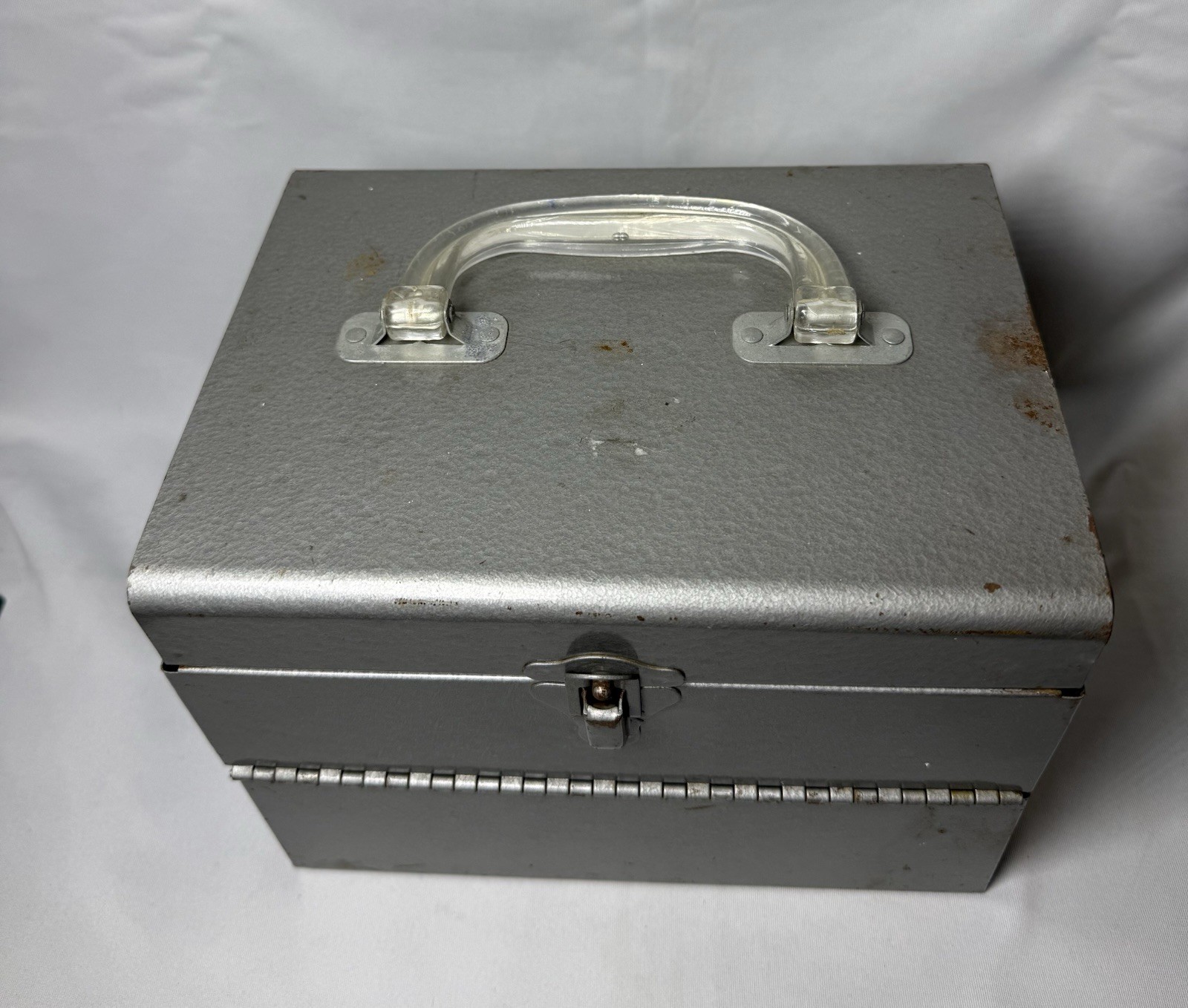 Gotham USA Vintage 12-Slot Super 8 Gray Metal Case For Reels