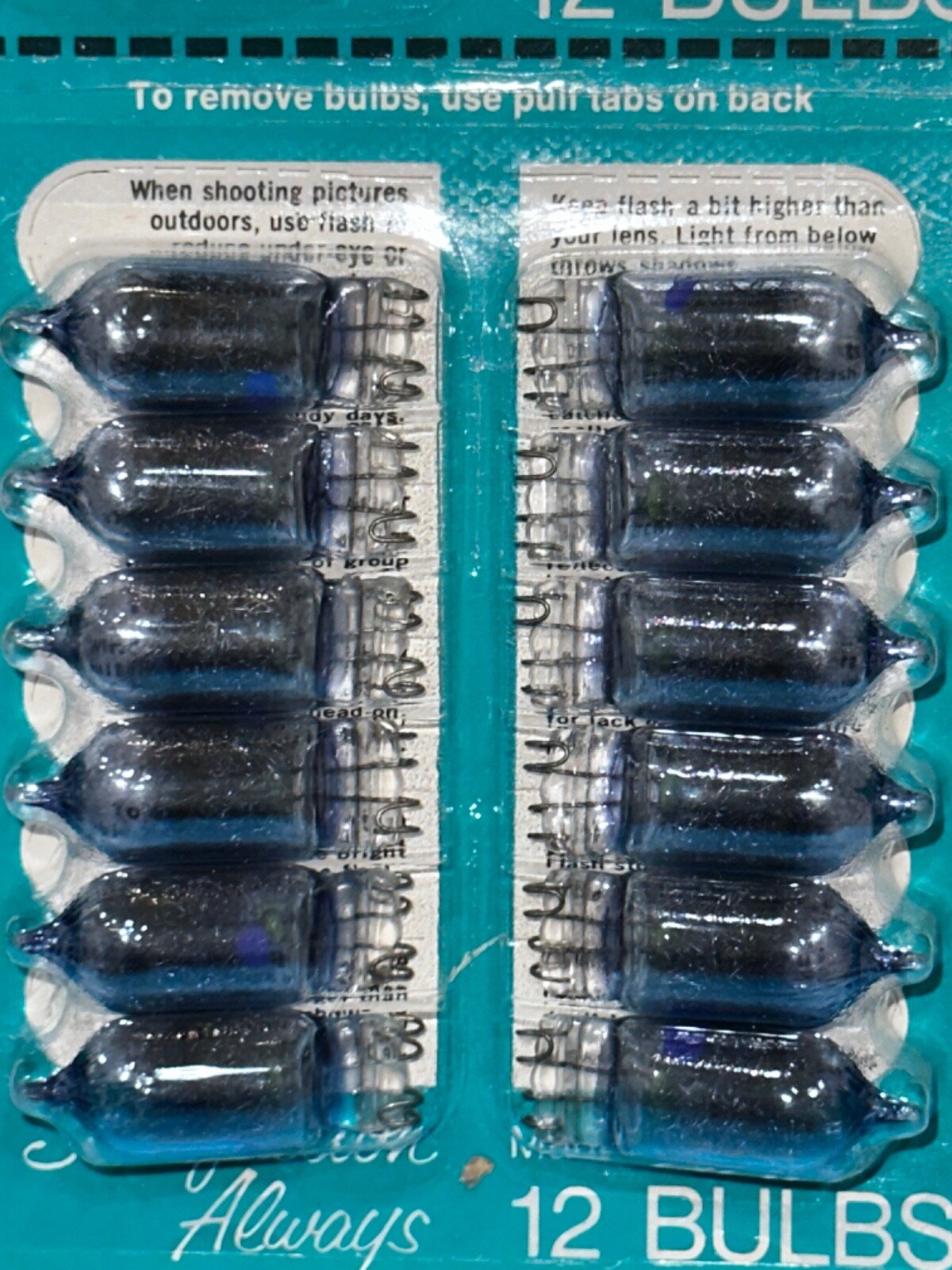 Collectible Display K-mart Store Vintage Focal AG-1B Flashbulbs 20 Count KMART
