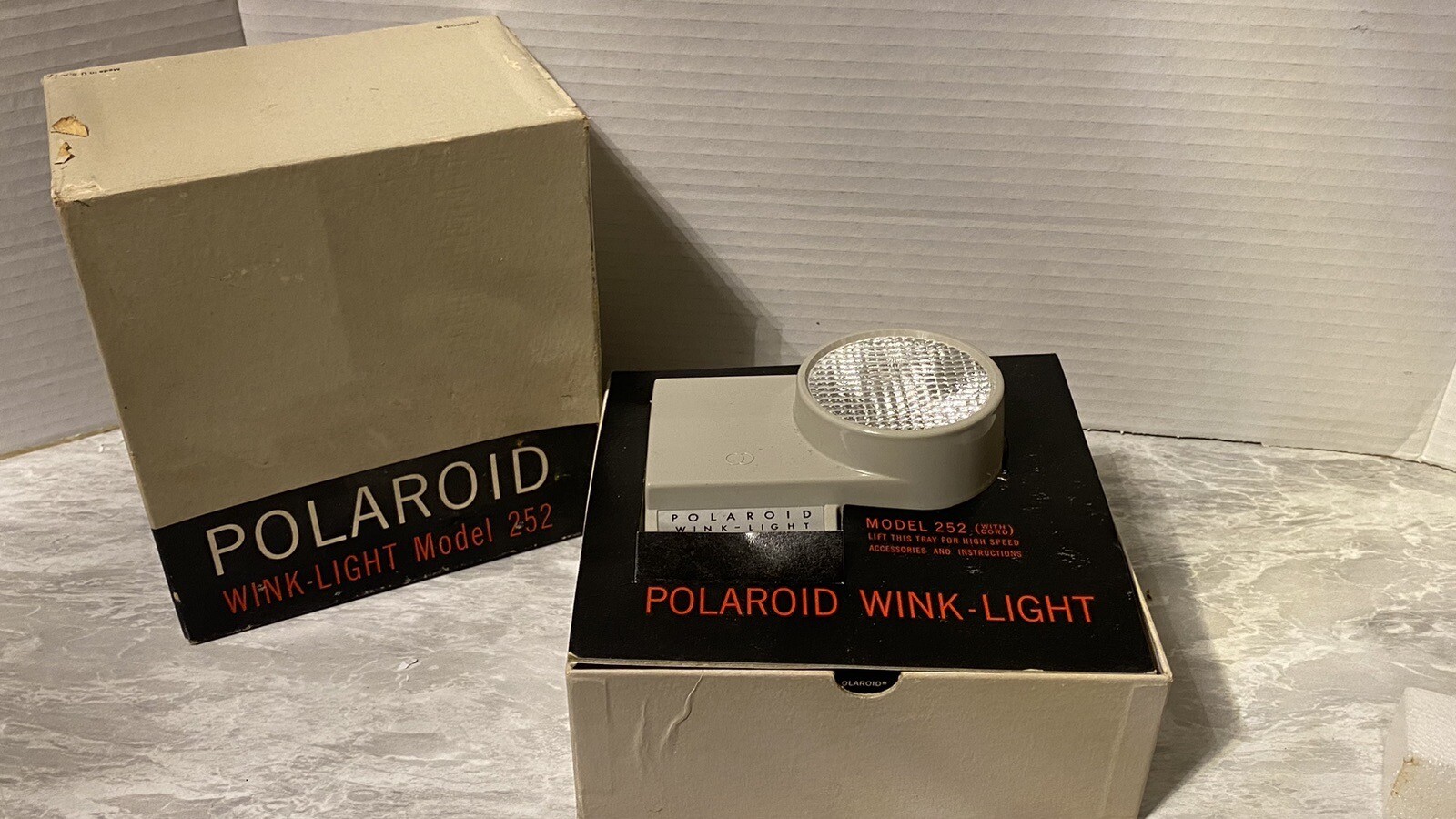 Polaroid Wink-Light Model 250 Vintage Photography Original Box Great Shape