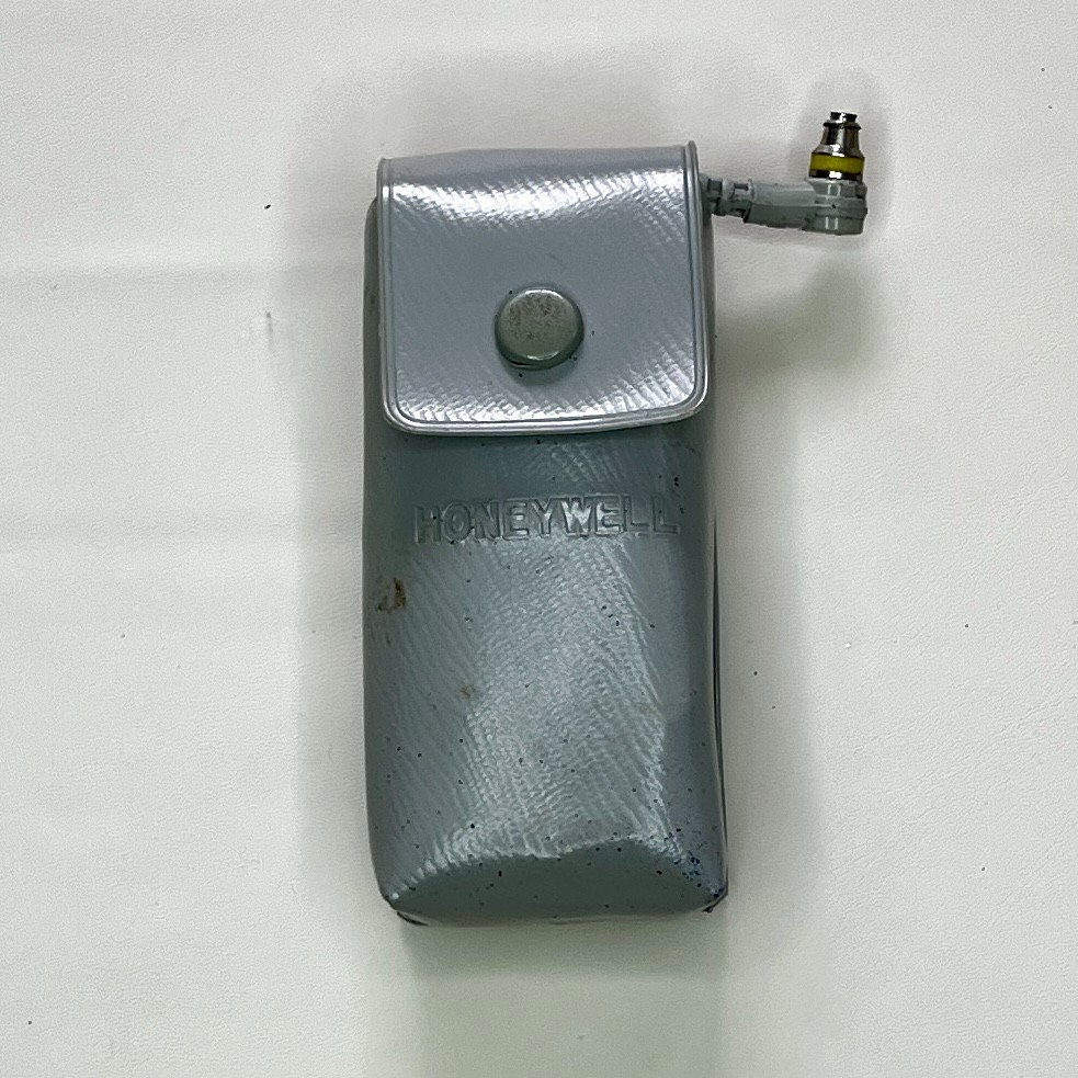 Vintage Honeywell Tilt-A-Mite Camera Flash Unit w/ Original Case Untested Japan