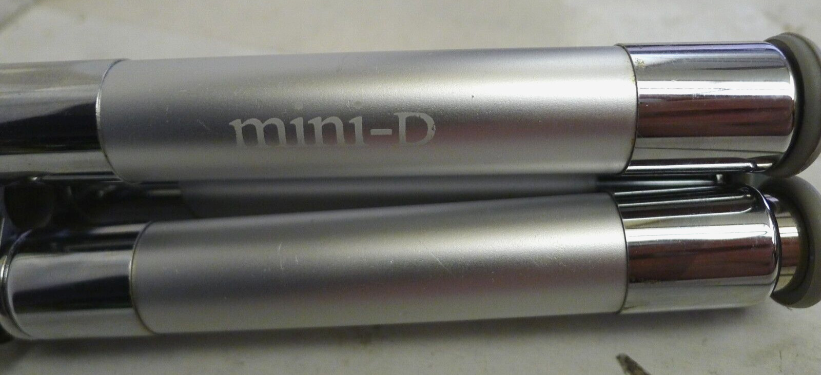 Sunpak Platinum Plus Mini-D Portable Adjustable Hight Tripod – Used