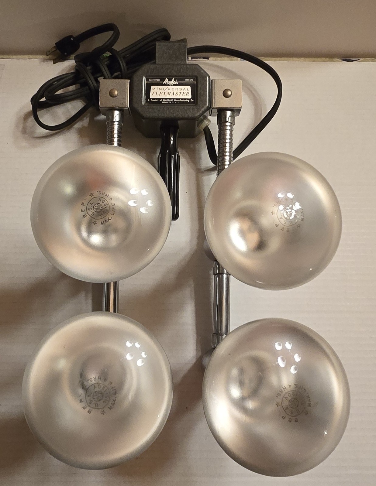 Vintage Mayfair Mini/Versal Flexmaster 4 Light Holder With Mayfair Carry Case