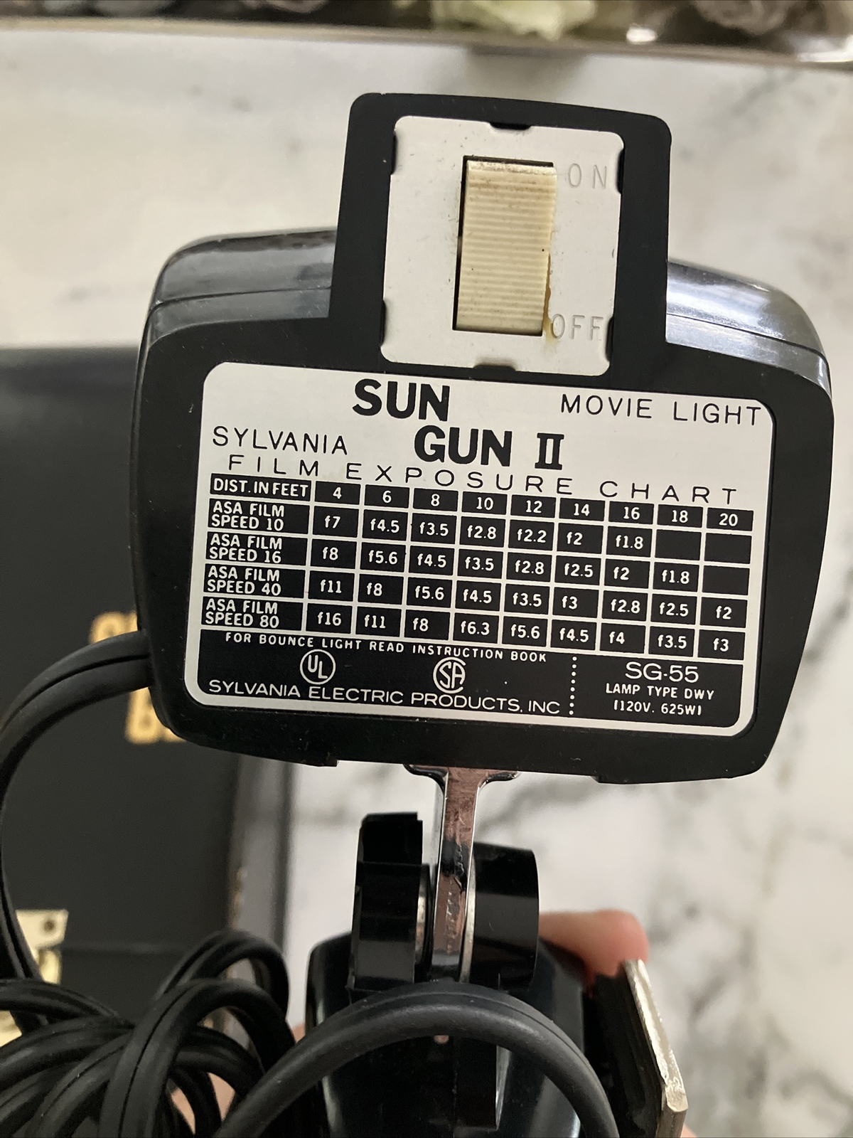 SYLVANIA SUN GUN PROFESSIONAl SG-55 NW ORIGINAL BOX PAPERWORK CASE TESTED!
