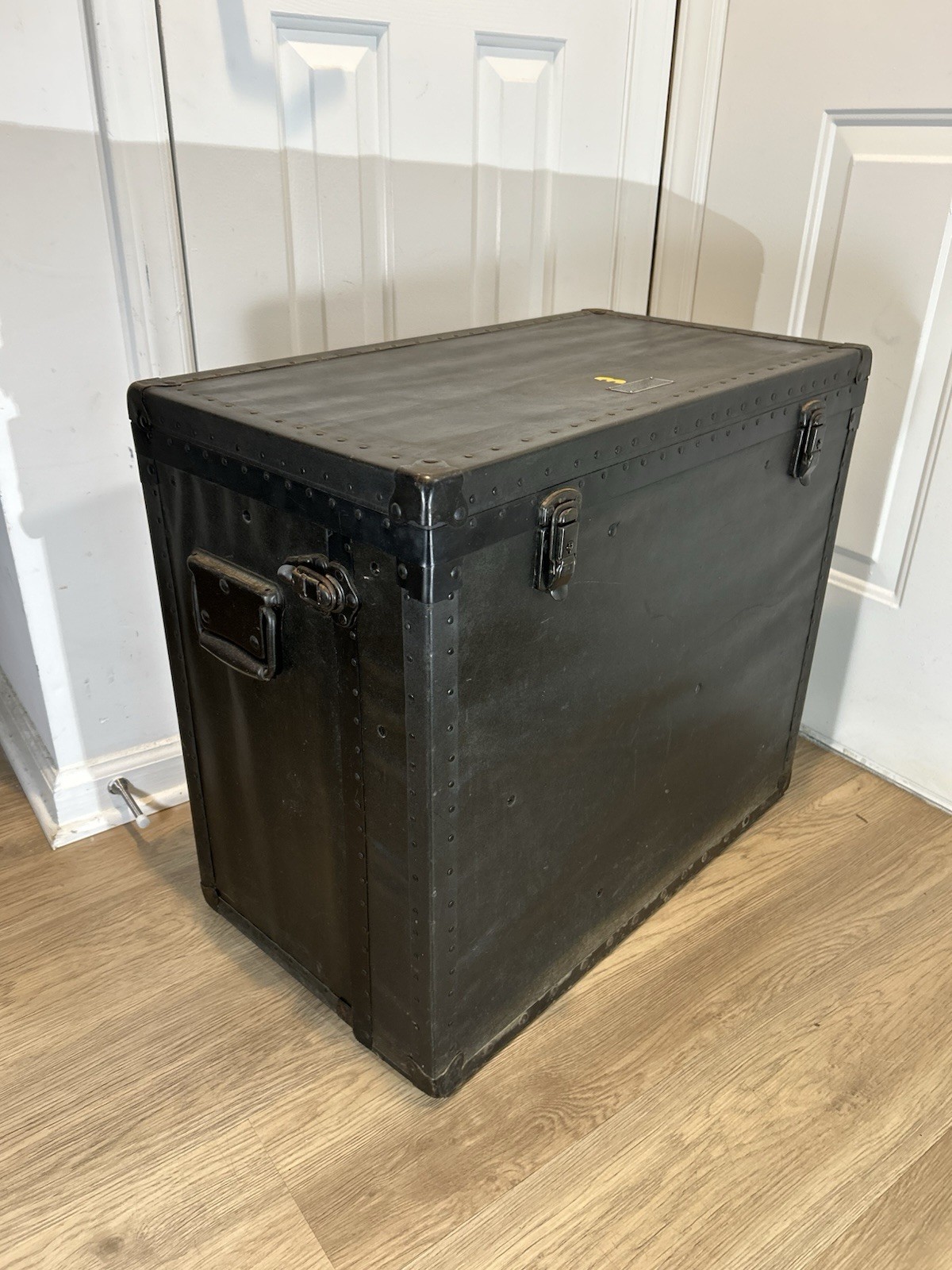 Vintage Bach Auricon Sound-on-Film Equipment Case – Hollywood CA – No. 3