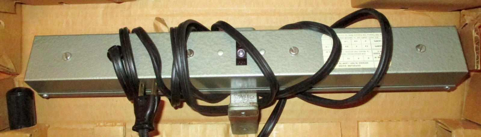 15″ straight 4-light Movie Camera Light Bar – Sears 8811