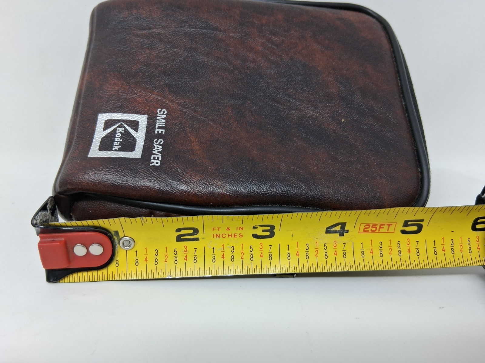 KODAK 1970’s Smile Saver Camera case vintage