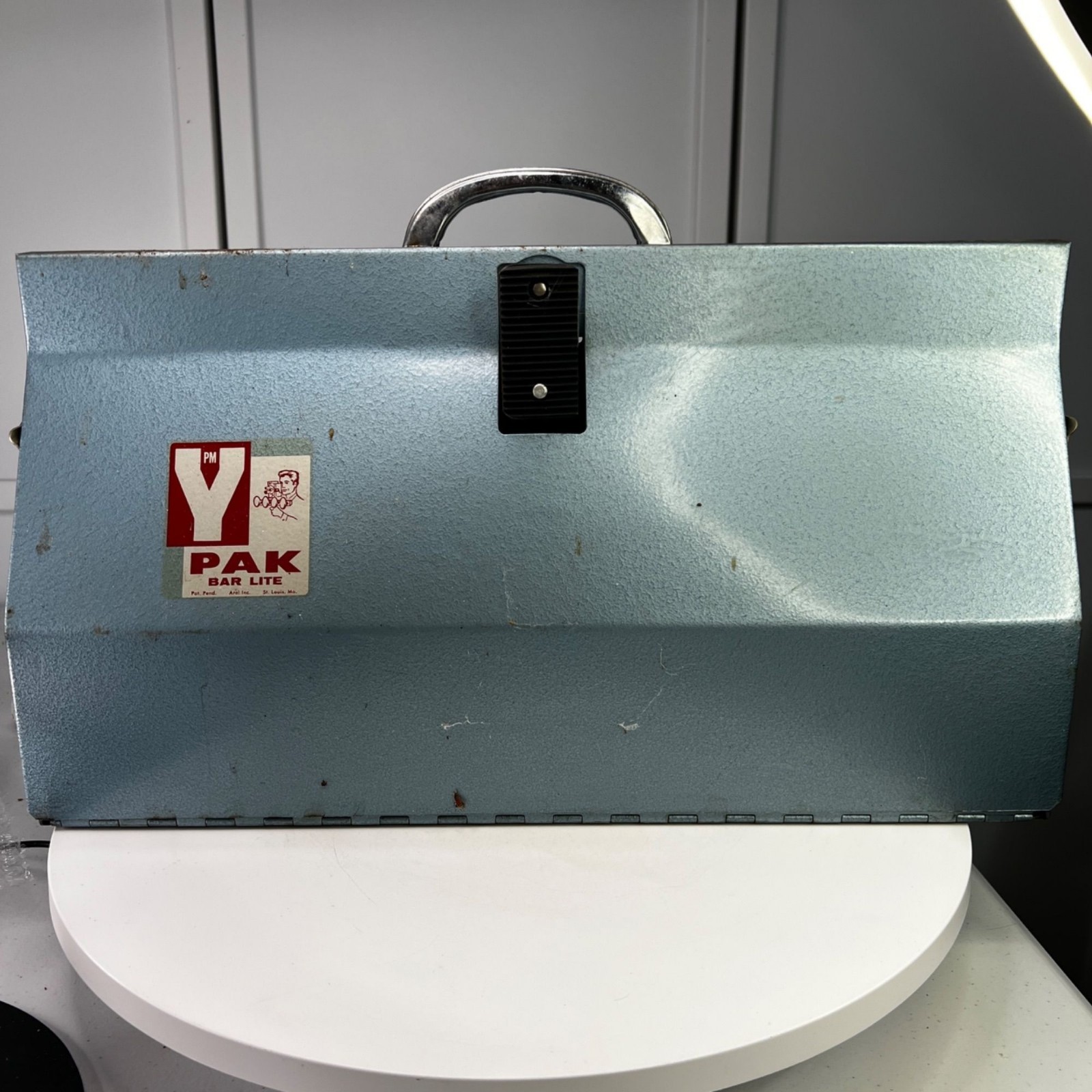 Vintage V-PAK 4-Bulb Portable Photography Lighting Mid-Century Design