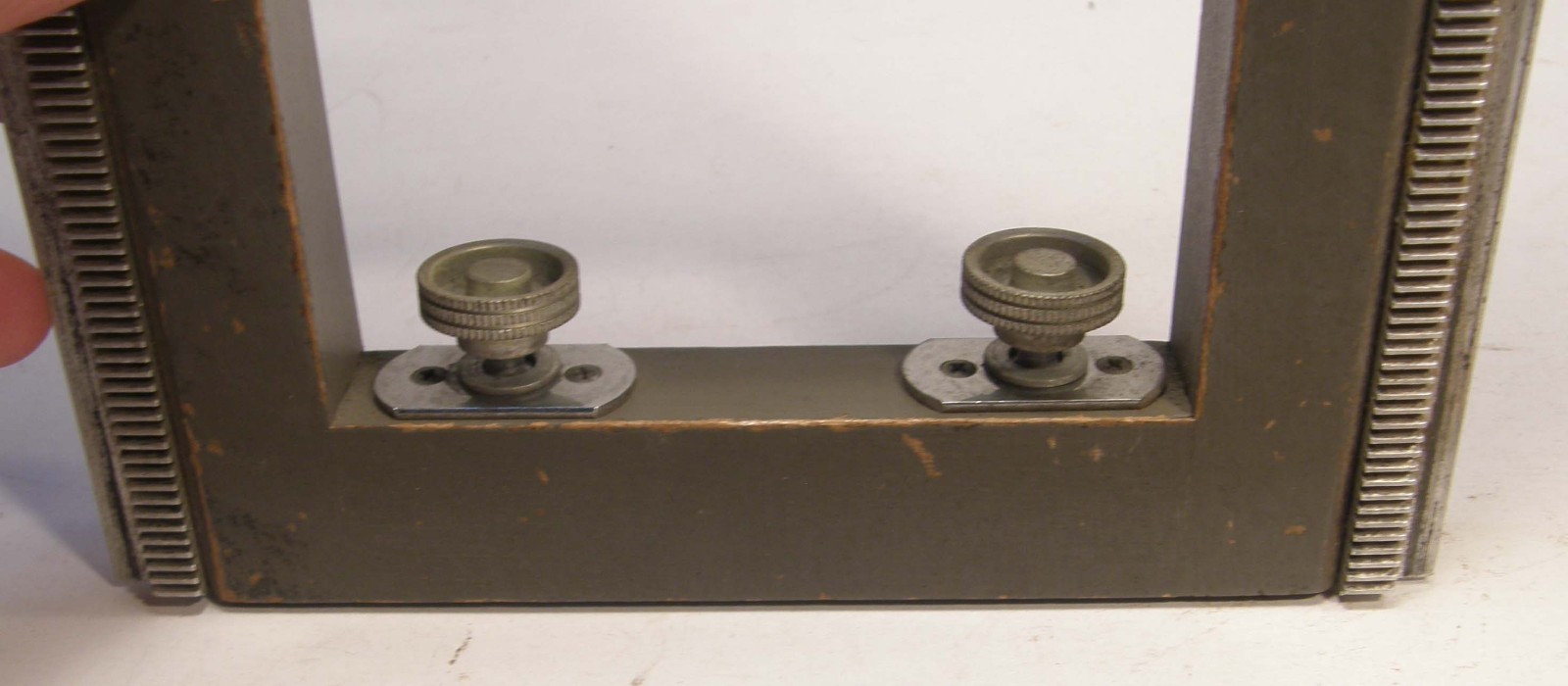 VINTAGE WOOD FOCUSING RAIL EXTENSION FOR LARGE FORMAT CAMERA GRAY PAINT 10″ X 6″