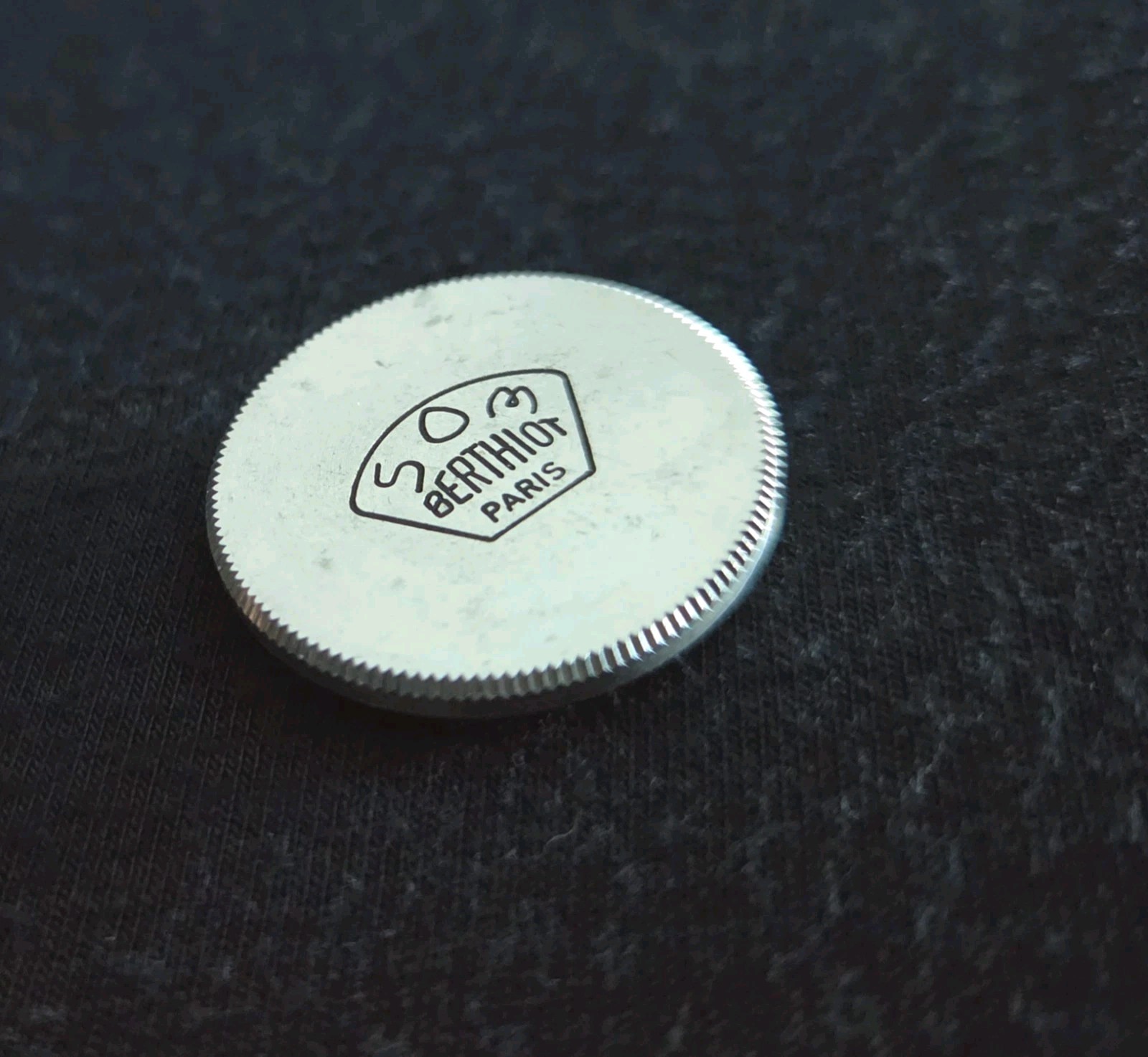 Lot of 5 Vintage 22mm Screw-In Metal Lens Caps SOM Berthiot & Kern Paillard…