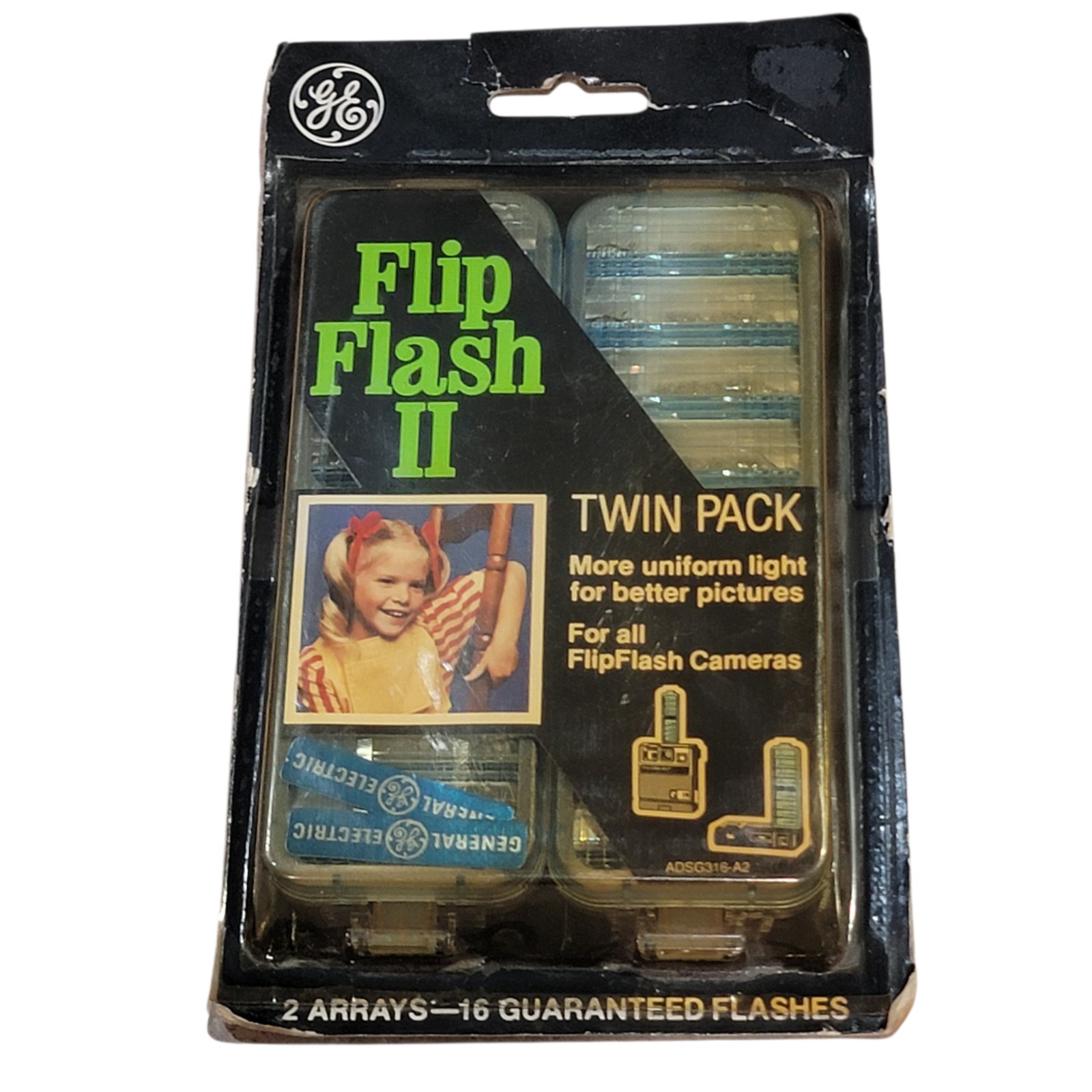 Vintage GE Flip Flash II Camera Bulbs 16 Pack NOS General Electric Flashbar