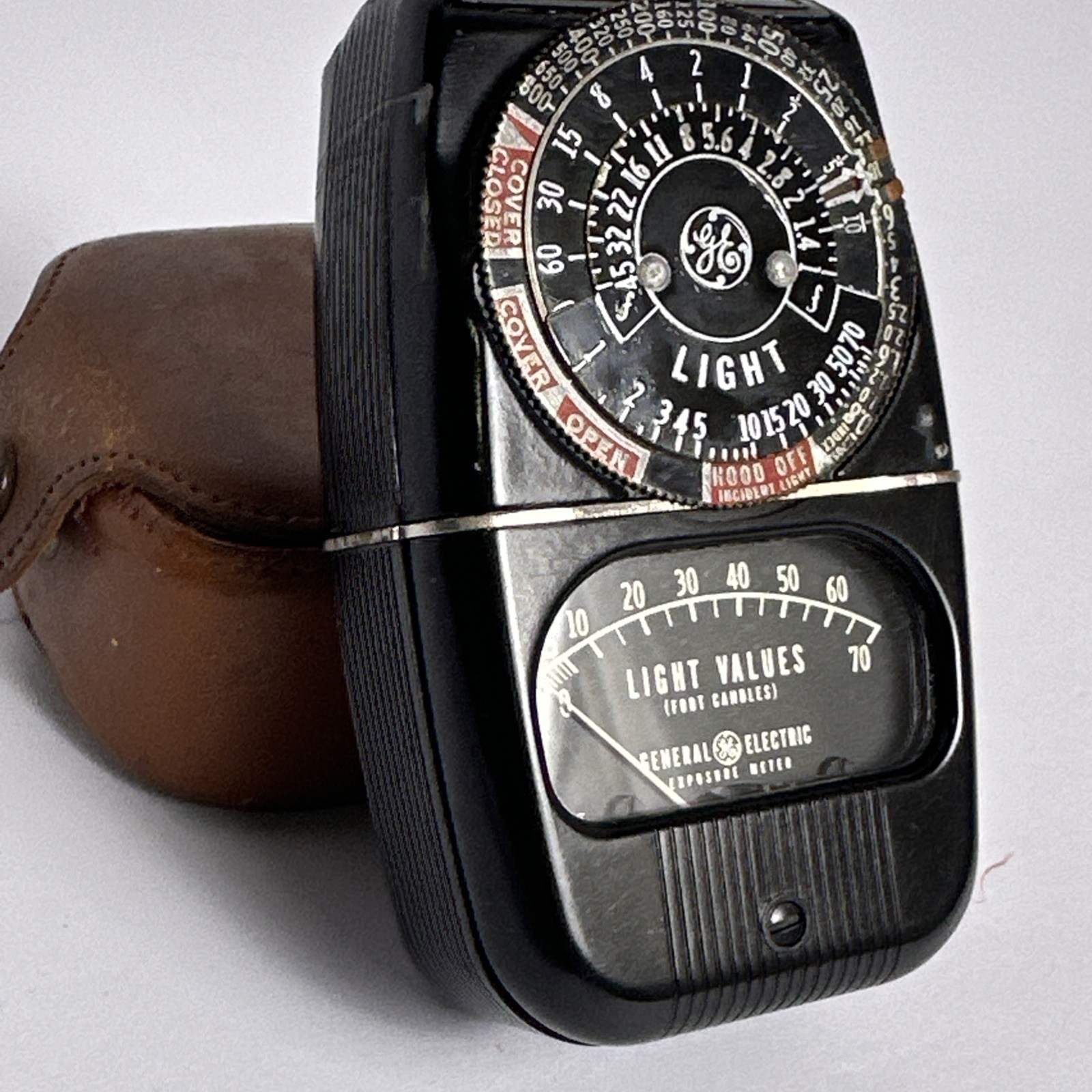 GE Photo Exposure Light Meter 8DW58Y4 w Leather Case Vintage