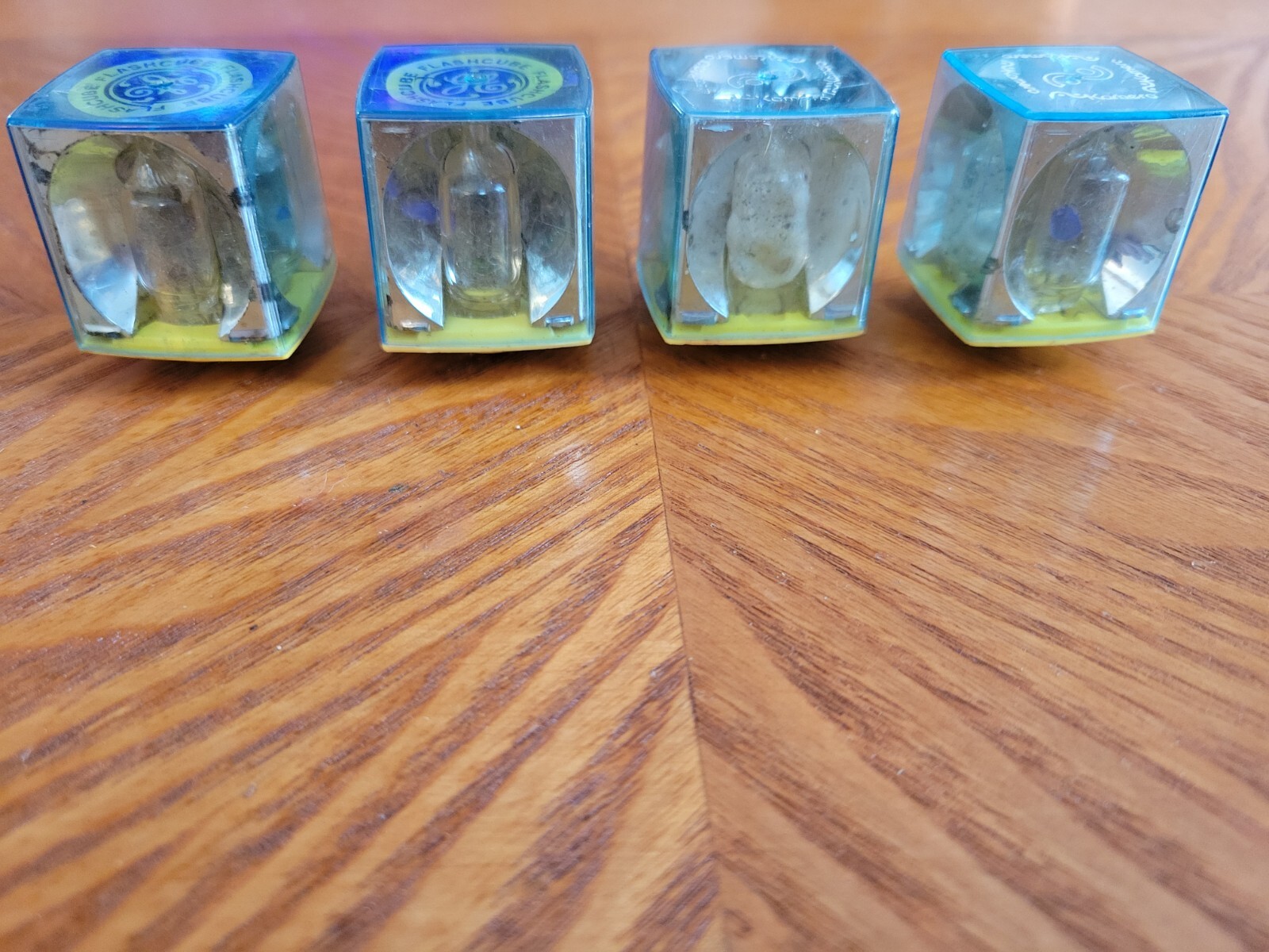 Vintage GE Flash Cubes Assortment