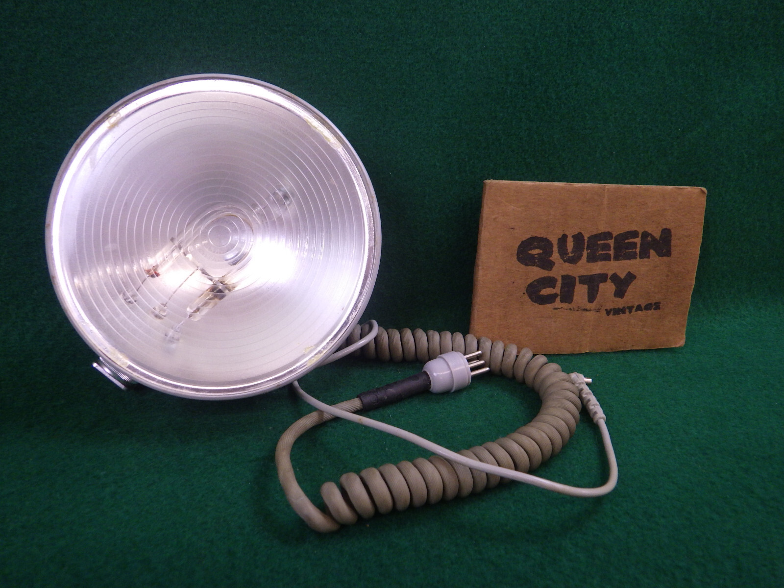 Vintage Minicam Speedlight 100 camera strobe/flash PARTS 5″ dia 1970s