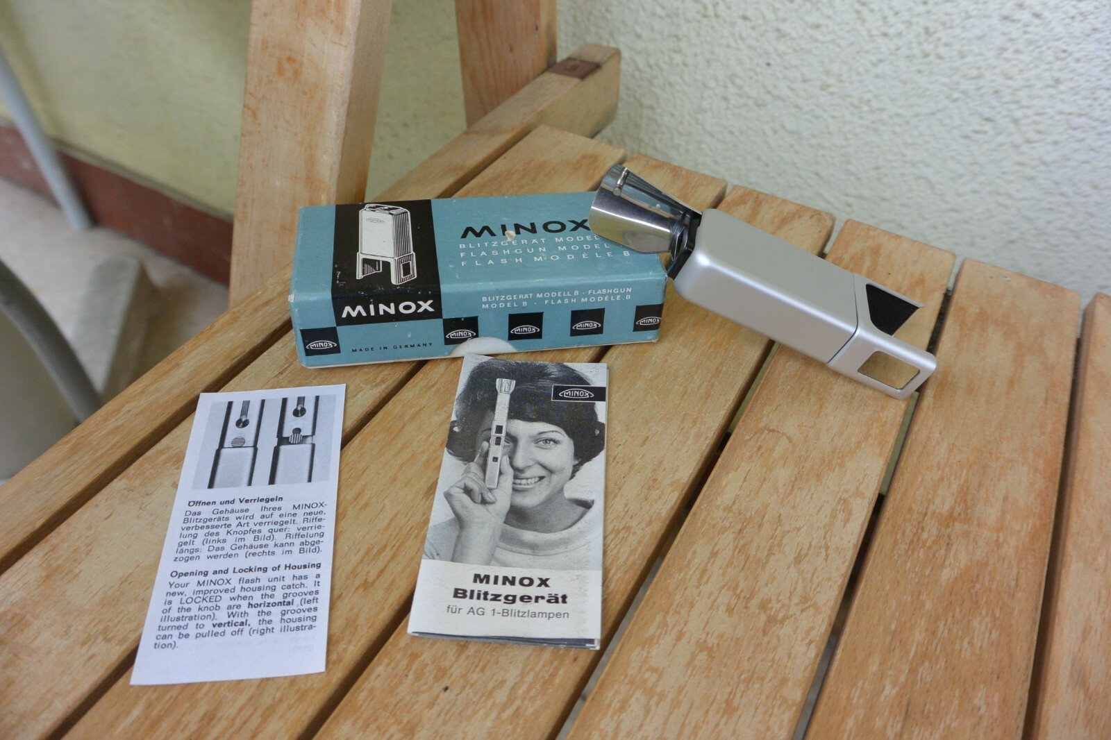 Minox Flash Gun Model B With Original Box And Instructions