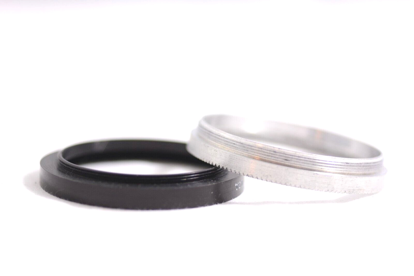 TIFFEN 713 SERIES 7 CAMERA LENS FILTER ADAPTER RING WITH RETAINING RING (EXC)
