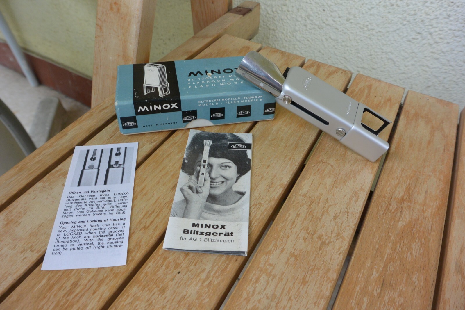 Minox Flash Gun Model B With Original Box And Instructions
