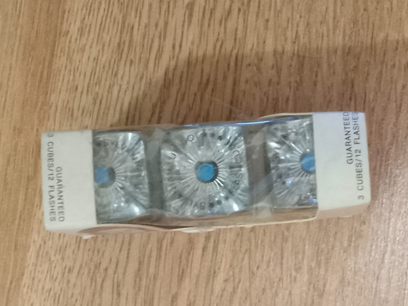 Sylvania Blue Dot Flash Cube 3 cubes 12 flashes – new in box
