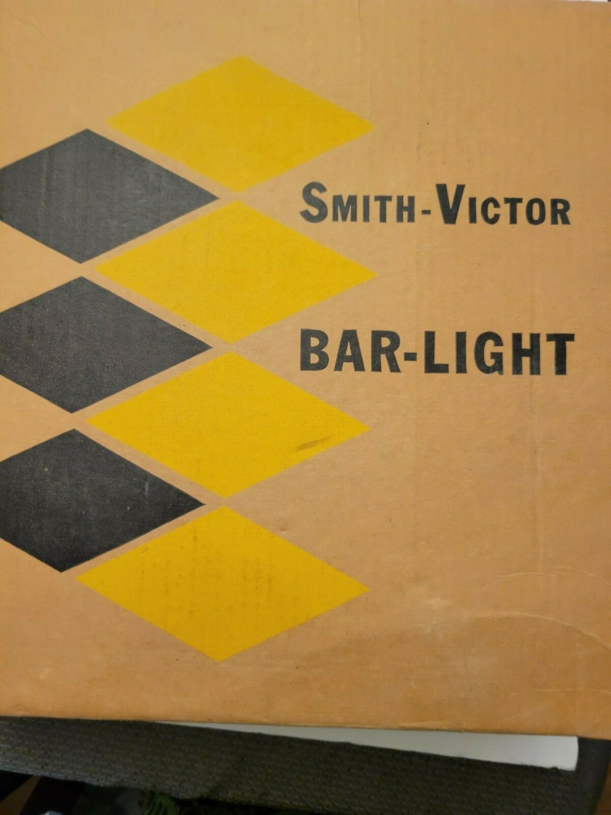 Vintage Smith-Victor Folding Barlight L4 with 4 Bulbs & Accessories – Works