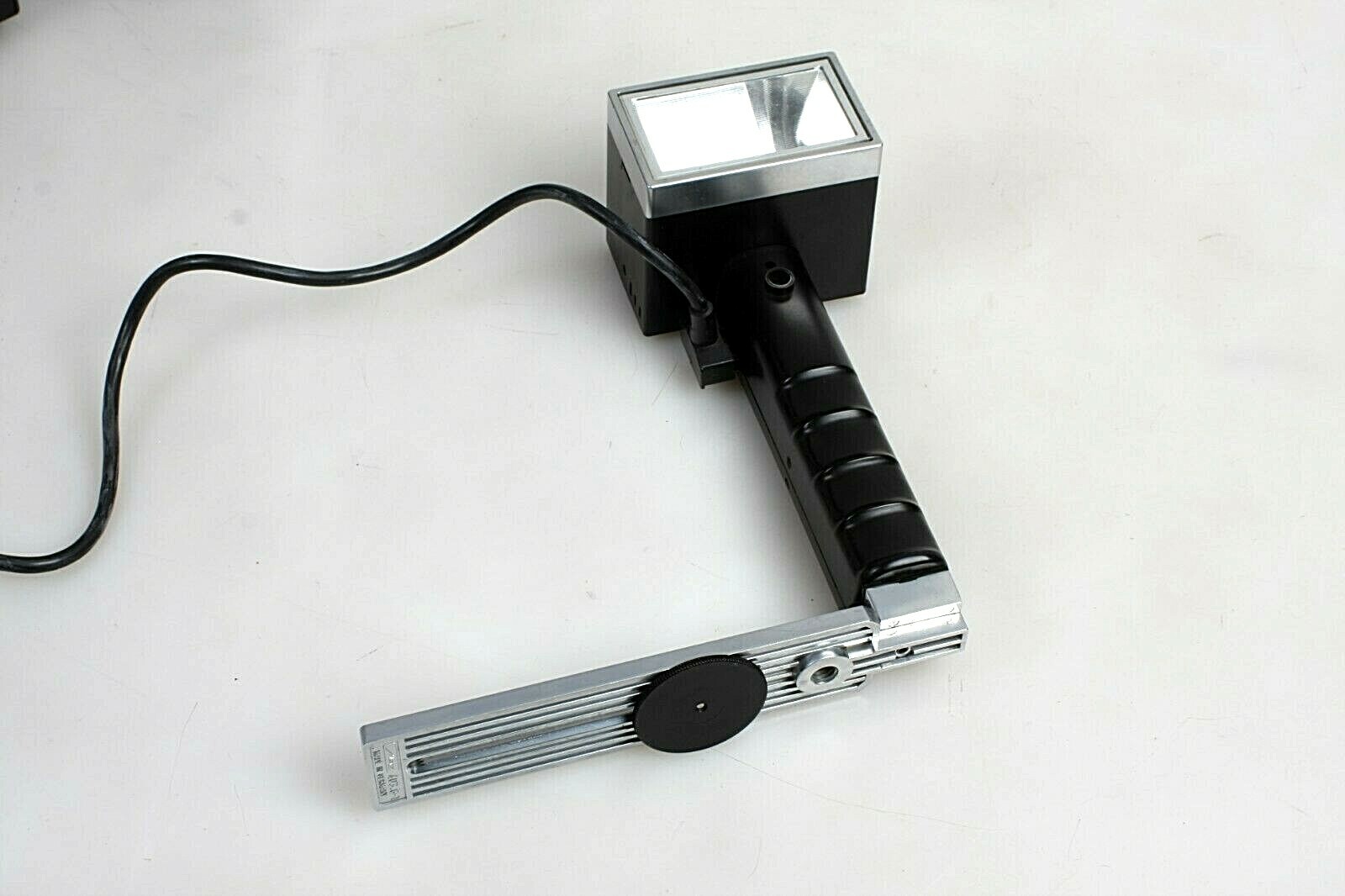 Vintage Metz 402 Flash Gun w Power Supply Case, Cable and Bracket – AS IS