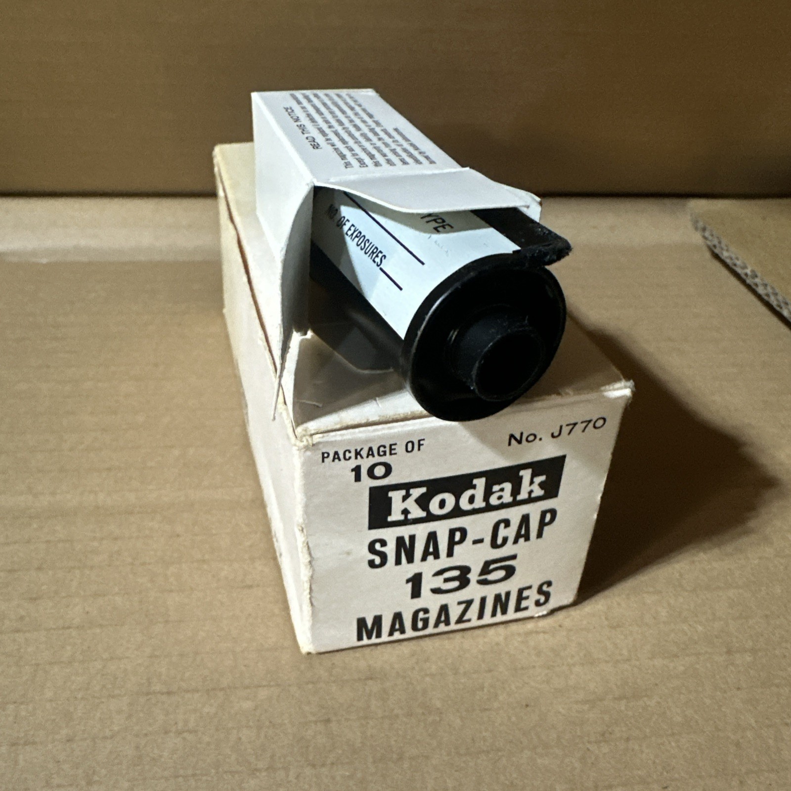 Kodak Snap-Cap 35mm 135 Film Magazine Lot of 10 Canisters No. J770