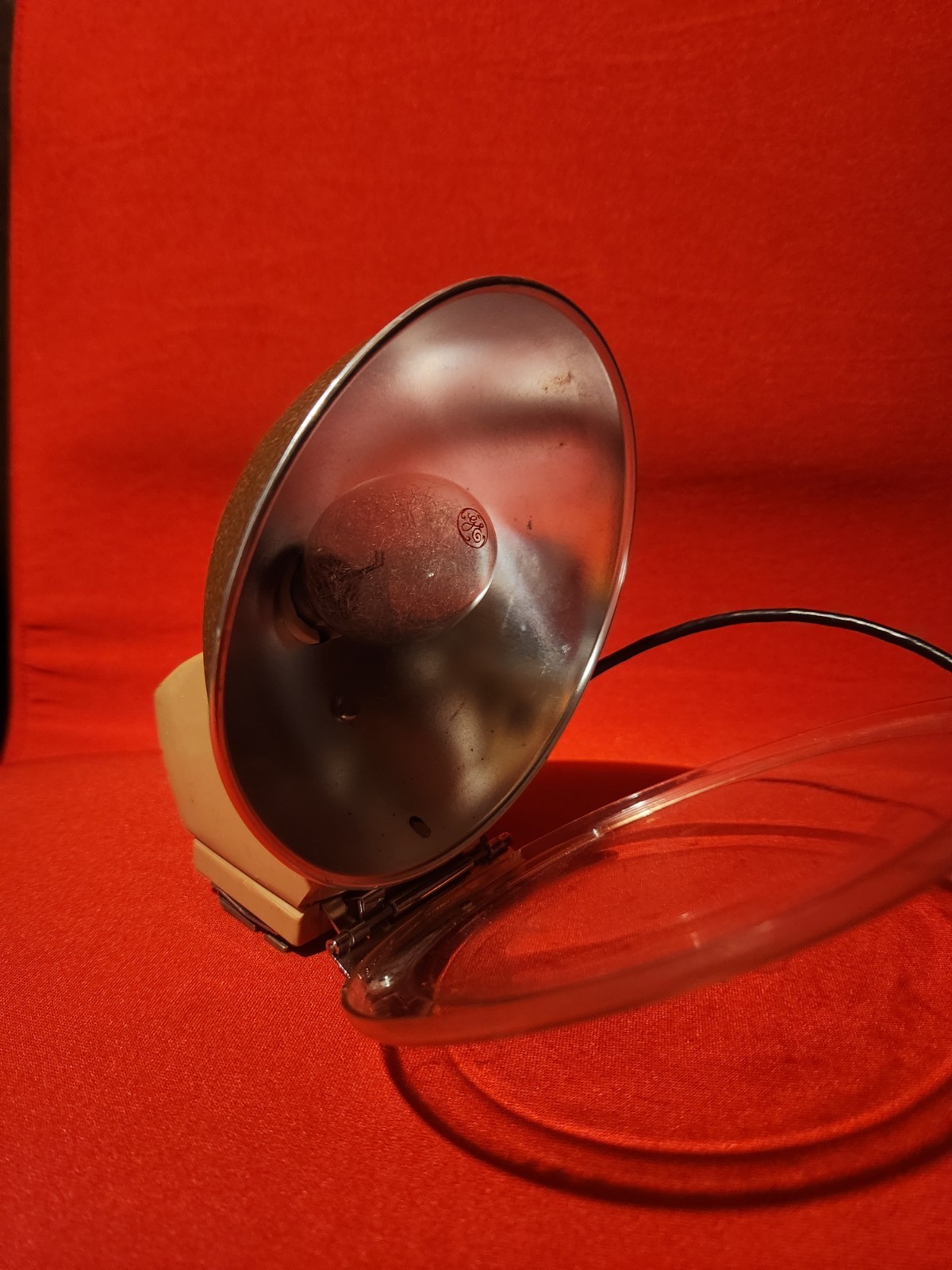 Lot of 3 Vintage Flashes. Polaroid BC 202. Olympus T20. Honeywell Tilt-A-Mite