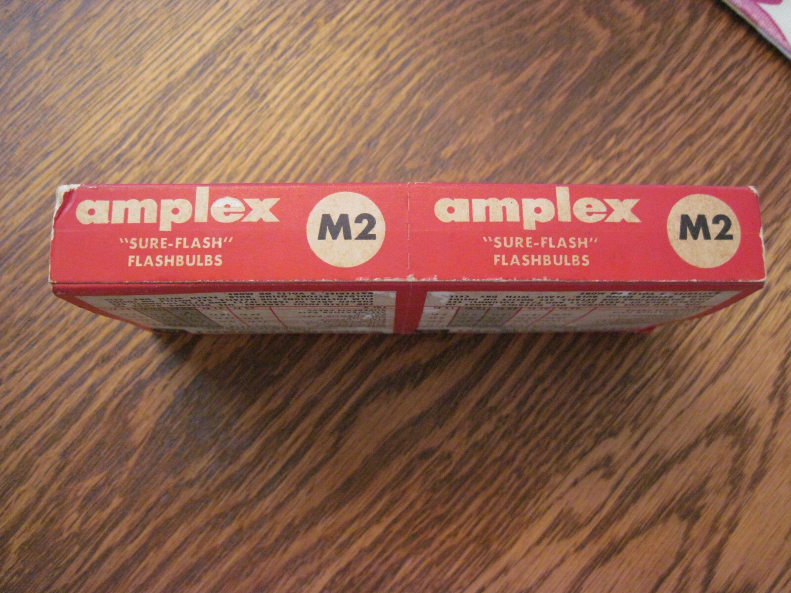 AMPLEX “Sure-Flash” Photo Flashbulbs No.M2 (New Old Stock) 12 Bulbs