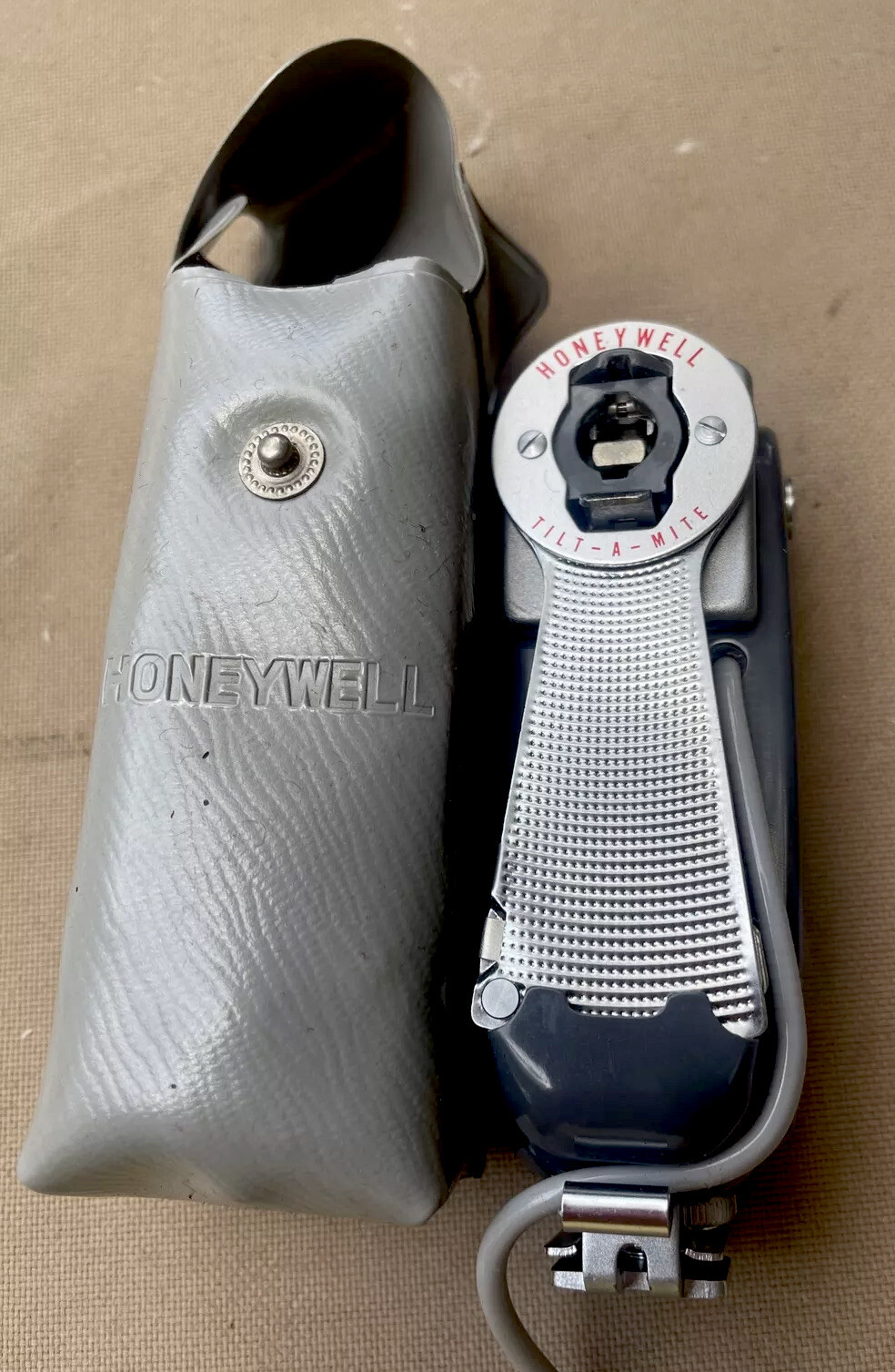 Tilt-A-Mite Honeywell Vintage Folding Fan Camera Flash With Case, NICE++
