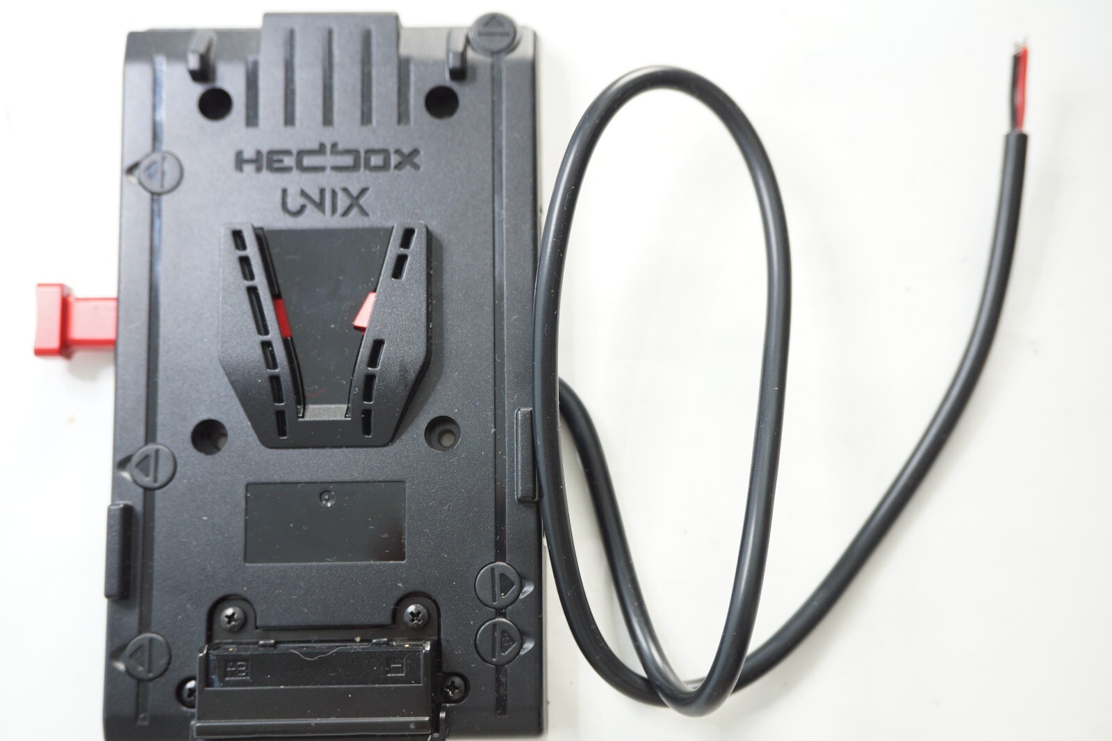 HEDBOX UNIX-7V2, V-Mount adapter plate for V-Lock Batteries .