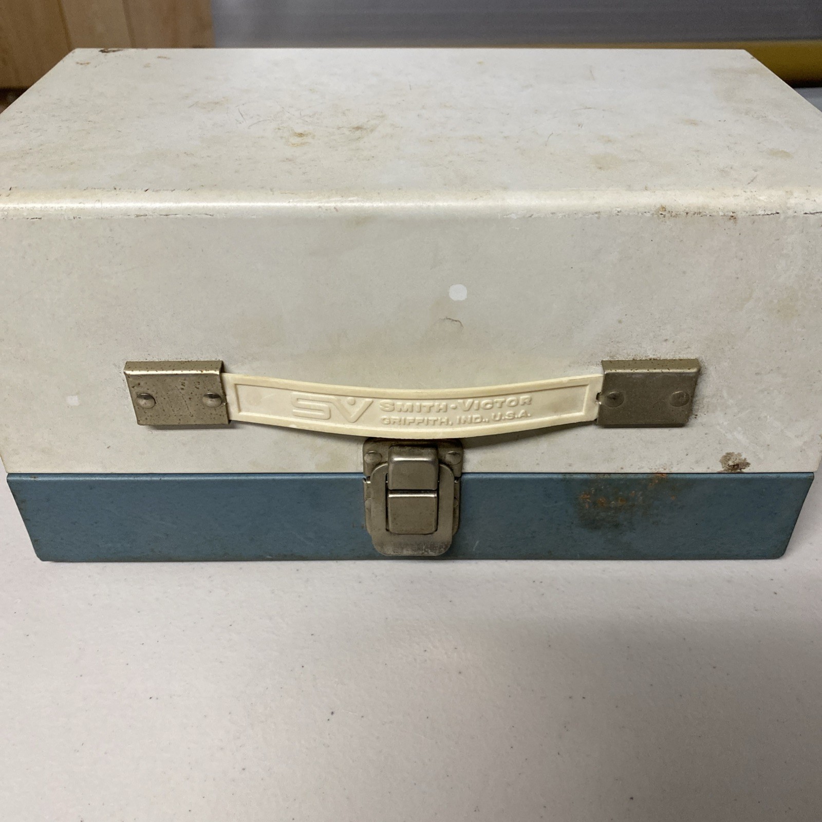 8mm Film Storage Case • Fits 5 inch reels – Holds 10 Reels total