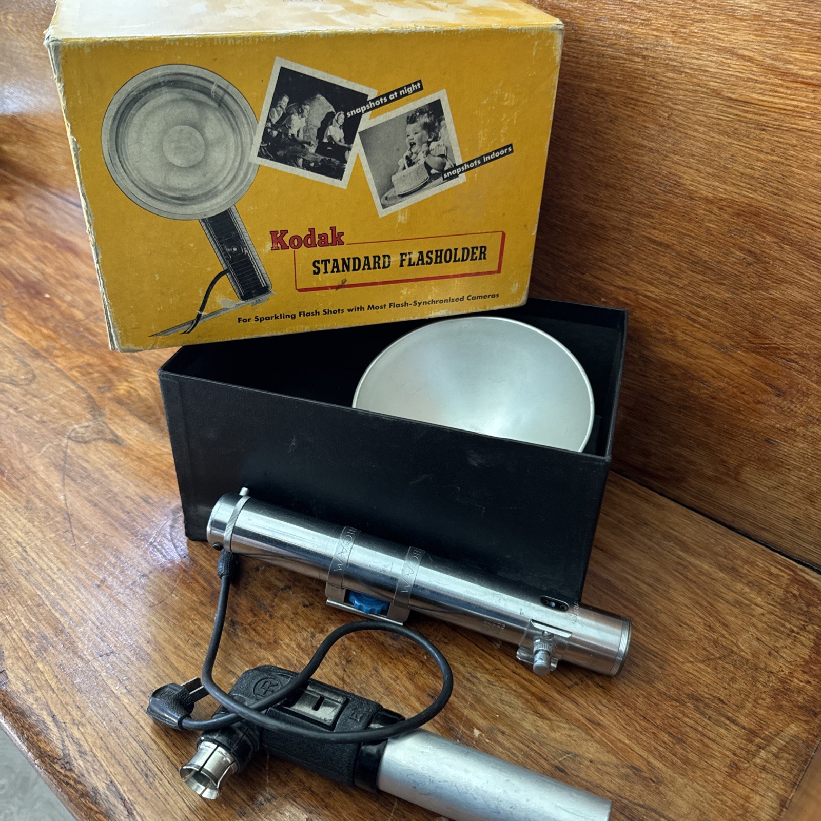 Vintage Kodak Flasholder Standard USA Box & Brackets 2 Way Flashguard