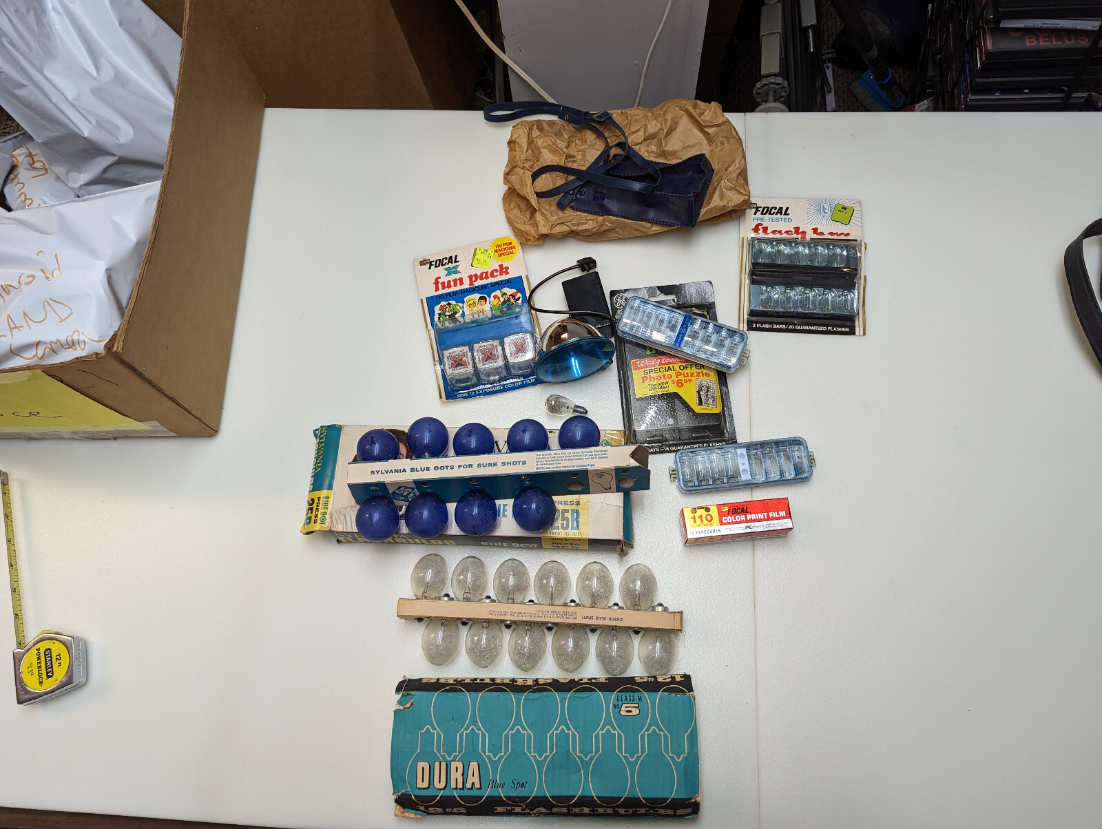 Vinitage Camera Flash Bulb Lot Dura Blue Spot Class M Bar GE