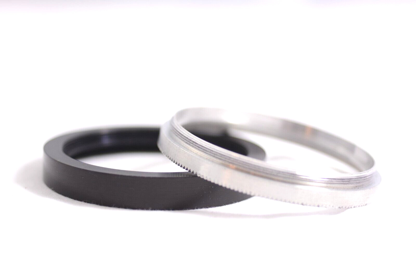 TIFFEN 818 SERIES 8 CAMERA LENS FILTER ADAPTER RING WITH RETAINING RING (EXC)