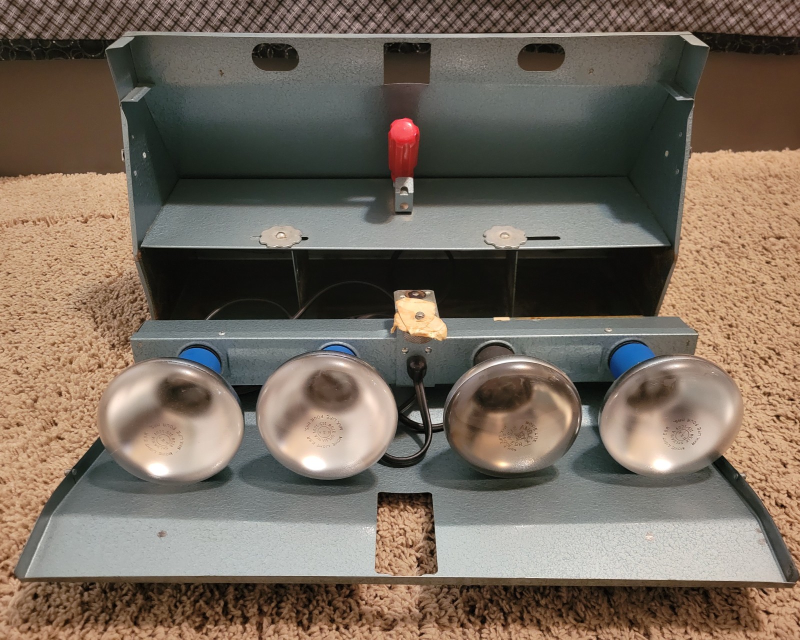 Vintage 1960’s V-PAK Bar Lite – 4 Bulb Light w Case Camera Movie