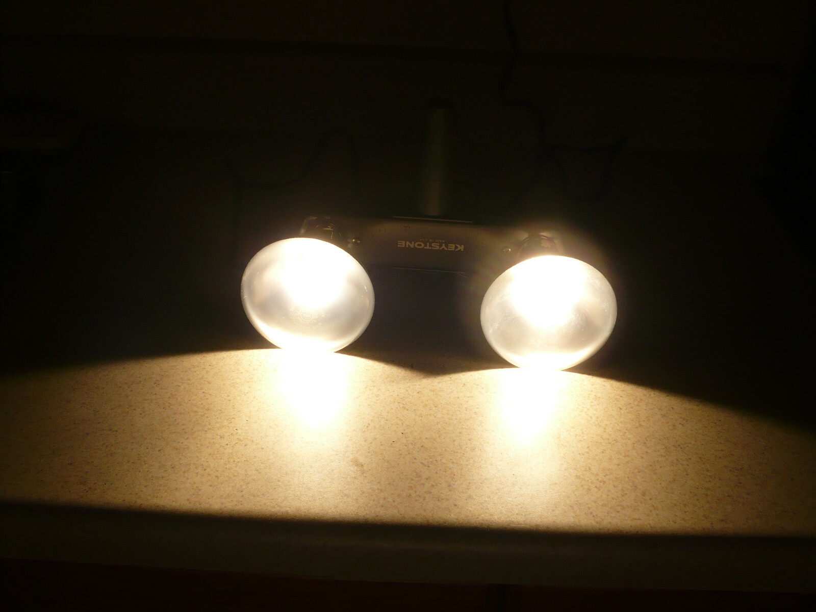 Vintage Keystone Twin Bulb Movie Light – #E23714 Works