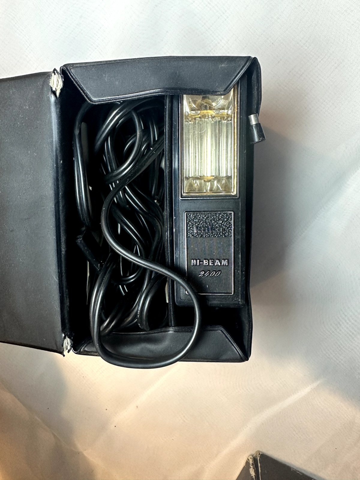 Vintage Kako Hi-Beam 2400 Camera Flash With Case AC Adapter-Power Cord Untested