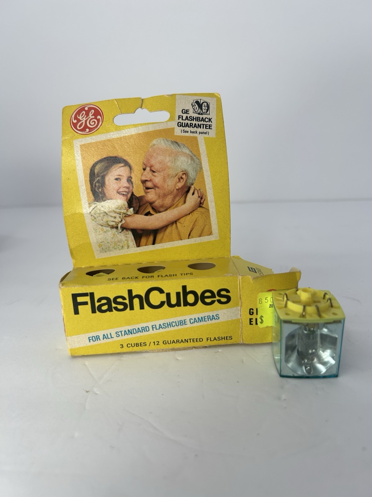 Vintage GE FlashCubes 3-Cube Pack (12 Flashes) – Original USA Packaging