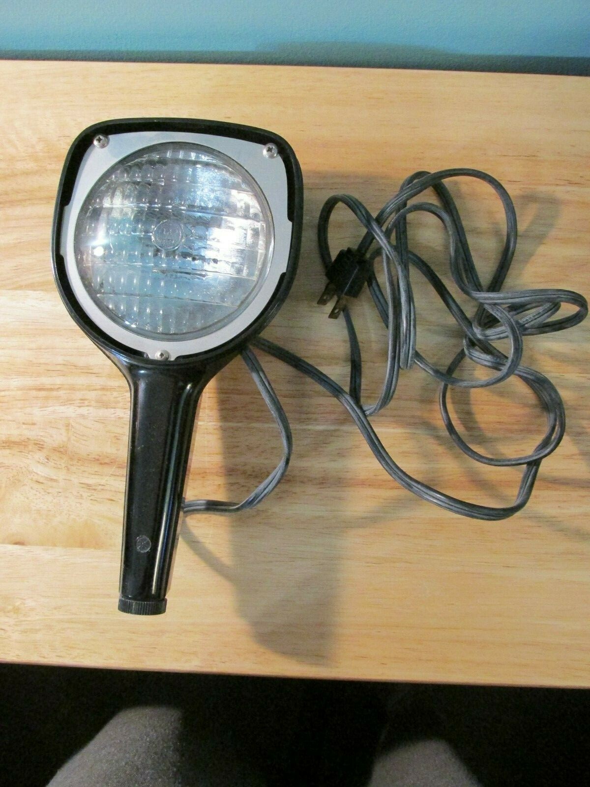 Vintage Atlas Warner Movie Light – electric plug-in – works