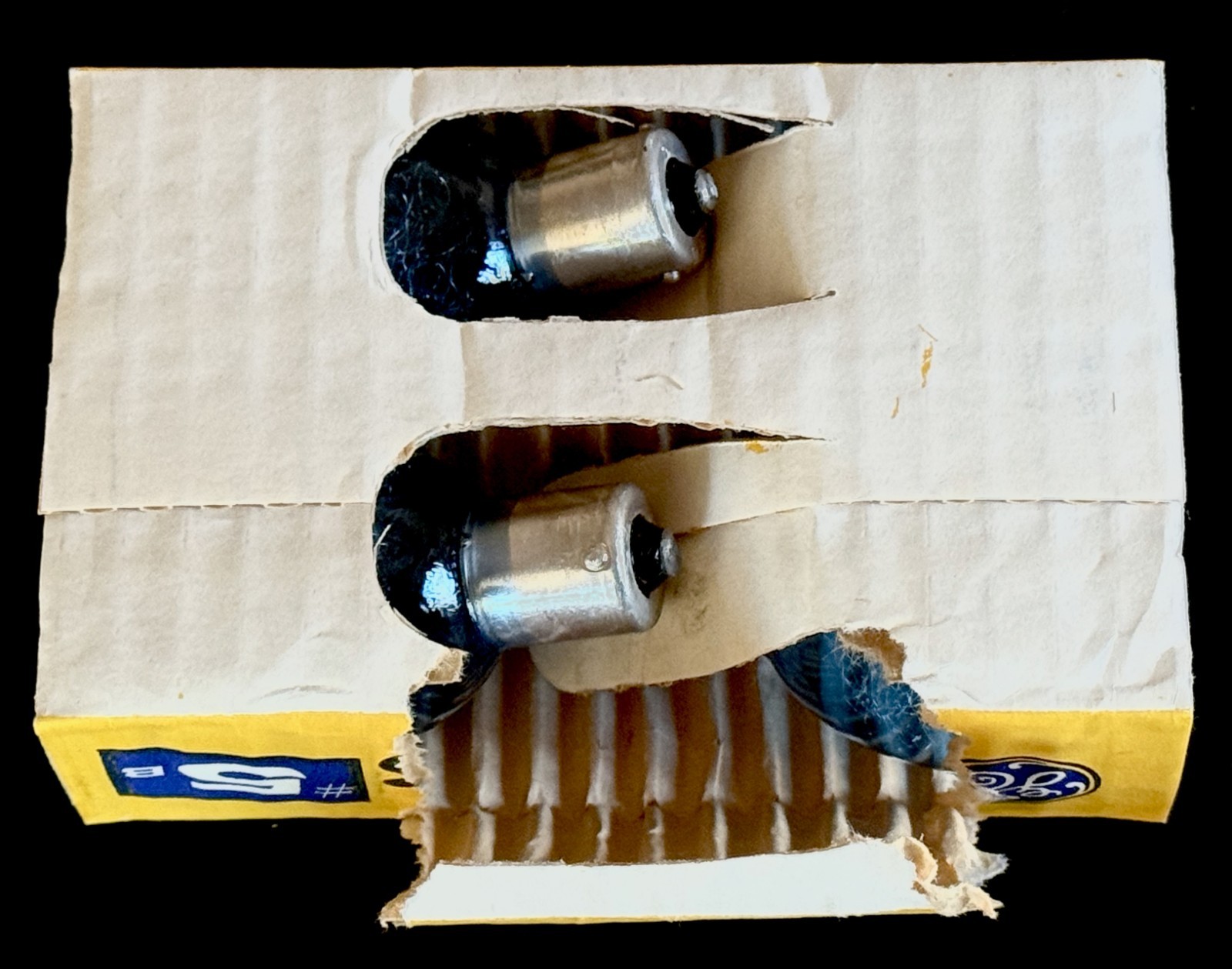 Vintage General Electric Blue Rhenium Flashbulbs / Box of 12 Unused / #5B