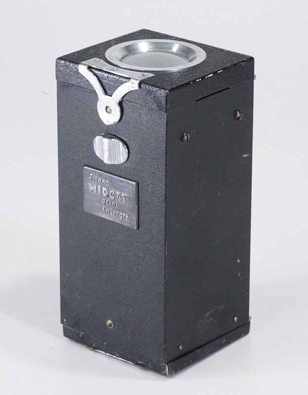 MISUZU MIDGET JILONA ENLARGER, LATCH FOR BOTTOM DOOR IS BROKEN/226000