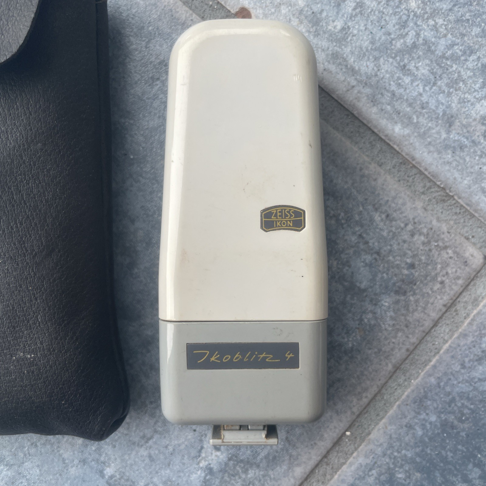 Zeiss Ikon Ikoblitz 4 Echoblitz Bounce Flash Made in Germany – Vintage – WORKS