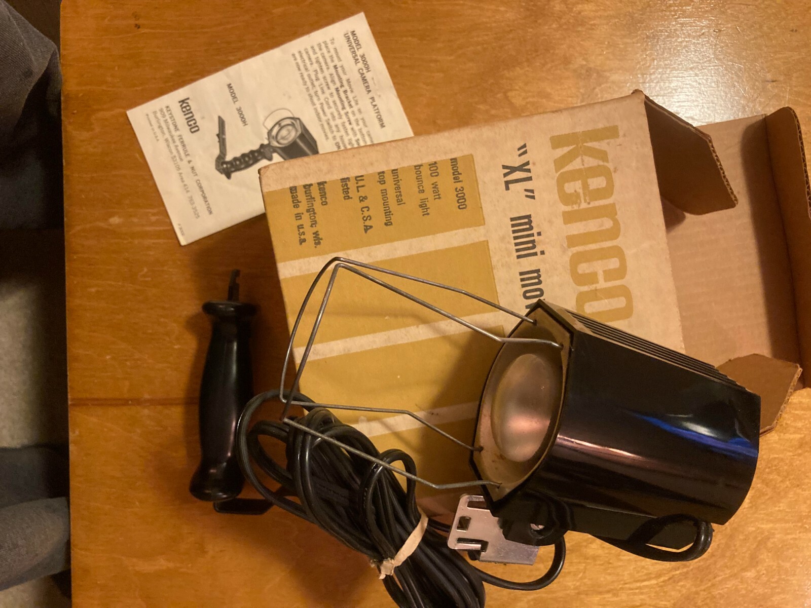 ☀️ Kenco Super 8 Quartz Movie Light Model 3000 Tested Works Great Vintage