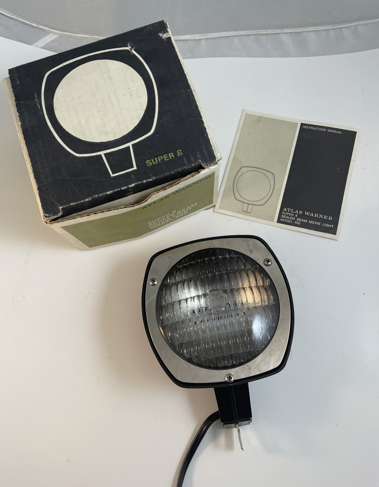 Vintage Super 8 Movie Light Model 855 w/ Box Atlas Warner Sealed Beam Works!