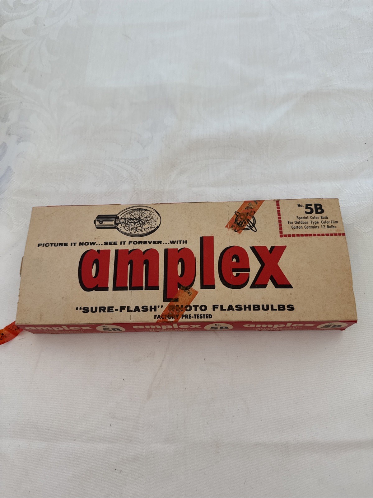 AMPLEX “Sure-Flash” Photo Flashbulbs No.M2 (New Old Stock) 10 Bulbs
