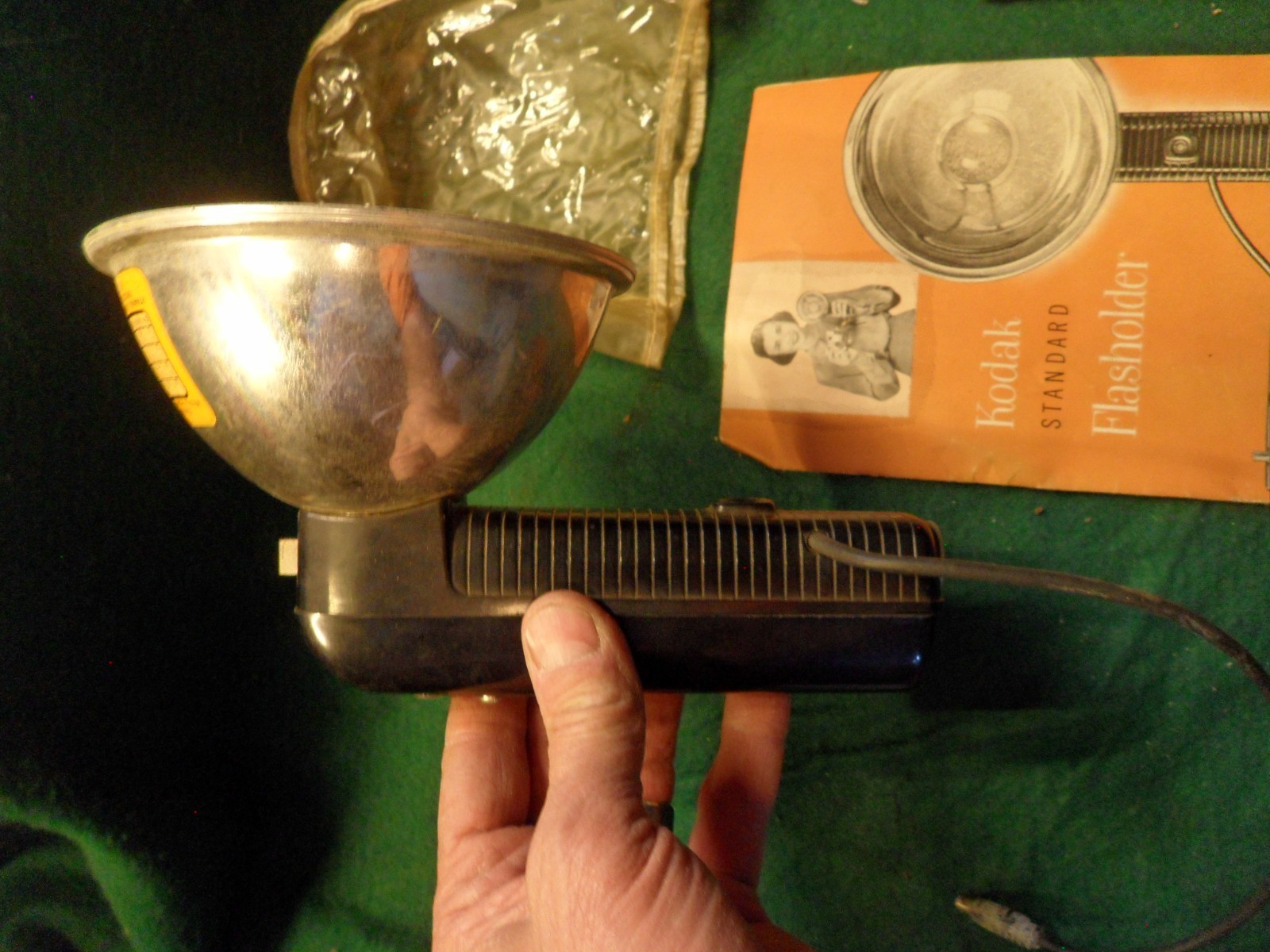 Kodak Standard Flasholder with Manual Snapshot Kodaguide and 2-way Flashguard