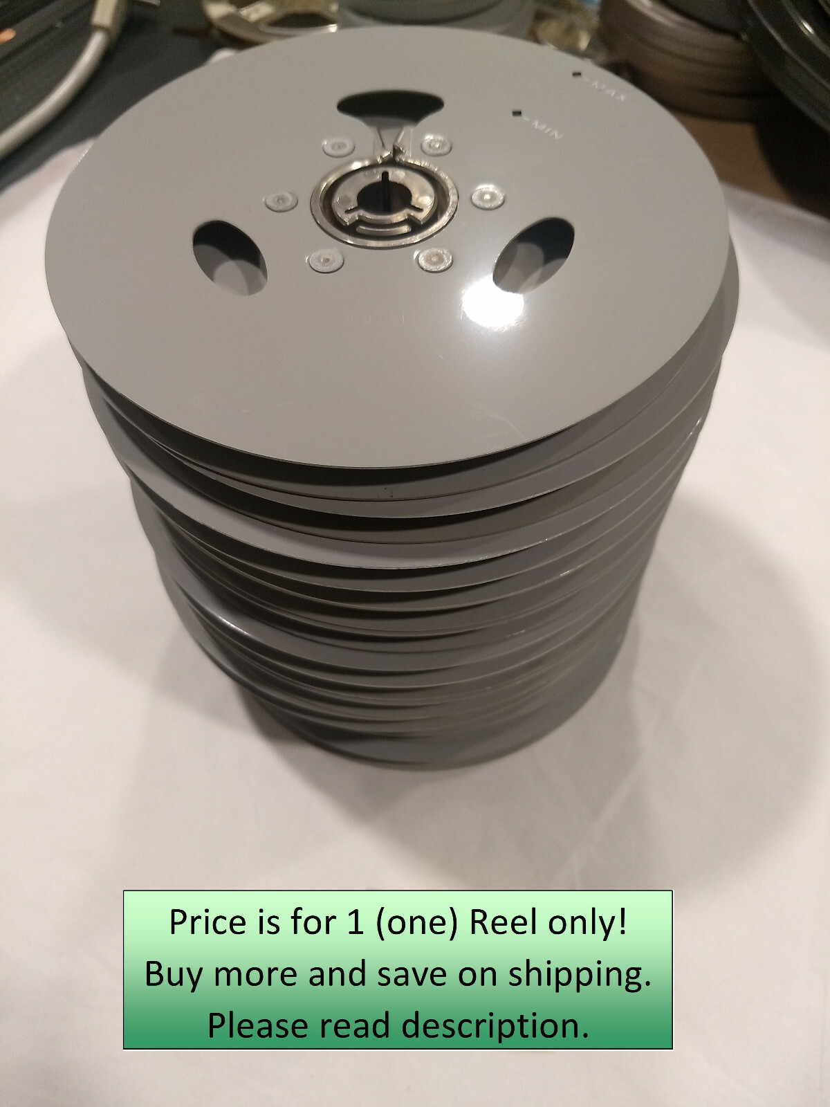 1 (one) Vintage Super 8 Movie REEL, No film 6″ 300ft, 3oz, R605, Made USA